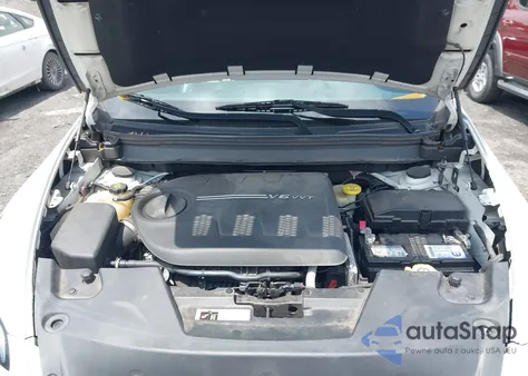 2016 Jeep Cherokee Overland z USA, uszkodzony, nr VIN 1C4PJMJS0GW343918